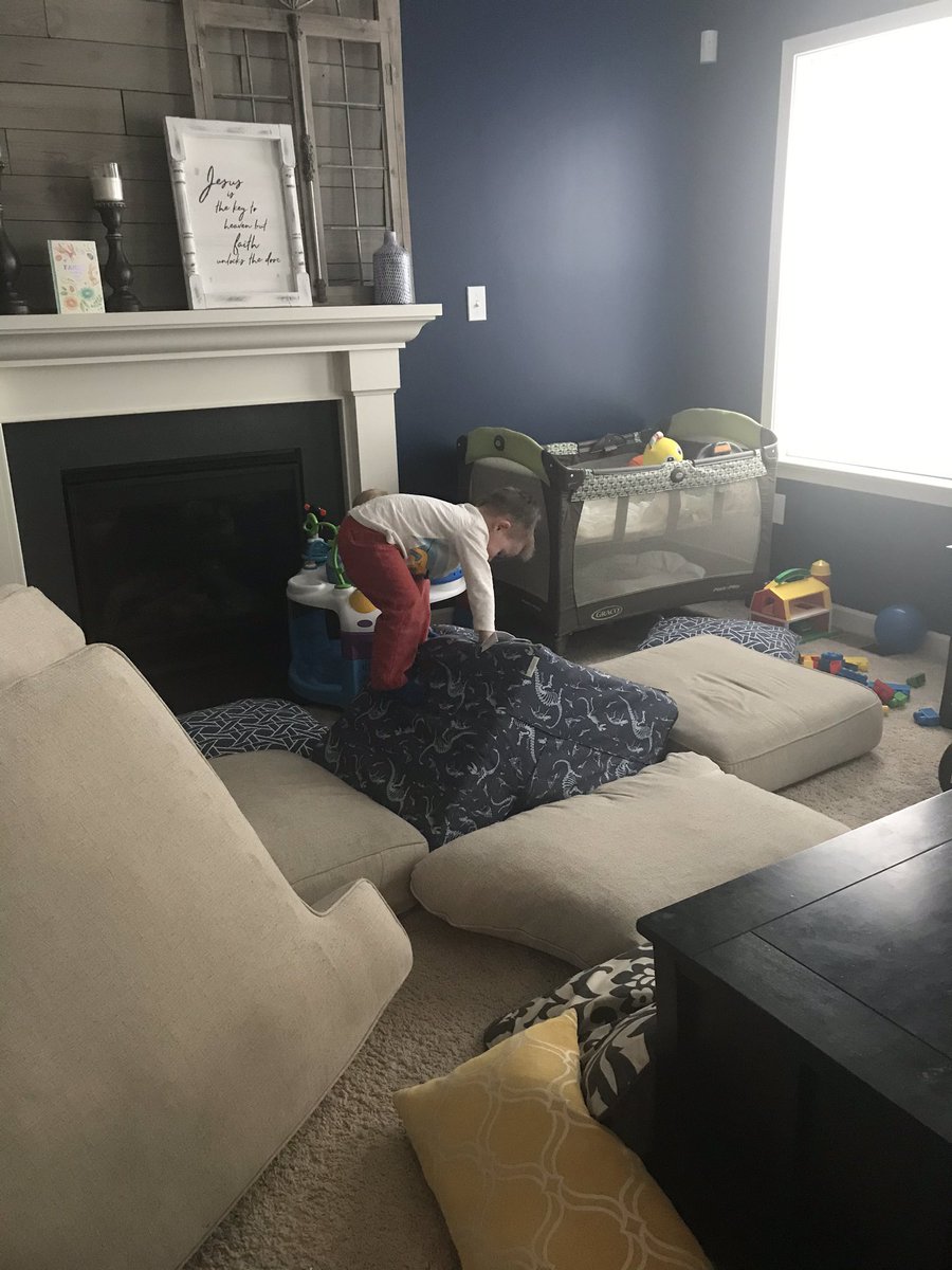 JenWagnerMusic's tweet photo. Quarantine with a toddler 🤣 #socialdistancing #itsrainingagain #lifeinPA #toddlerlife #momlife https://t.co/bNZHGtGJBE