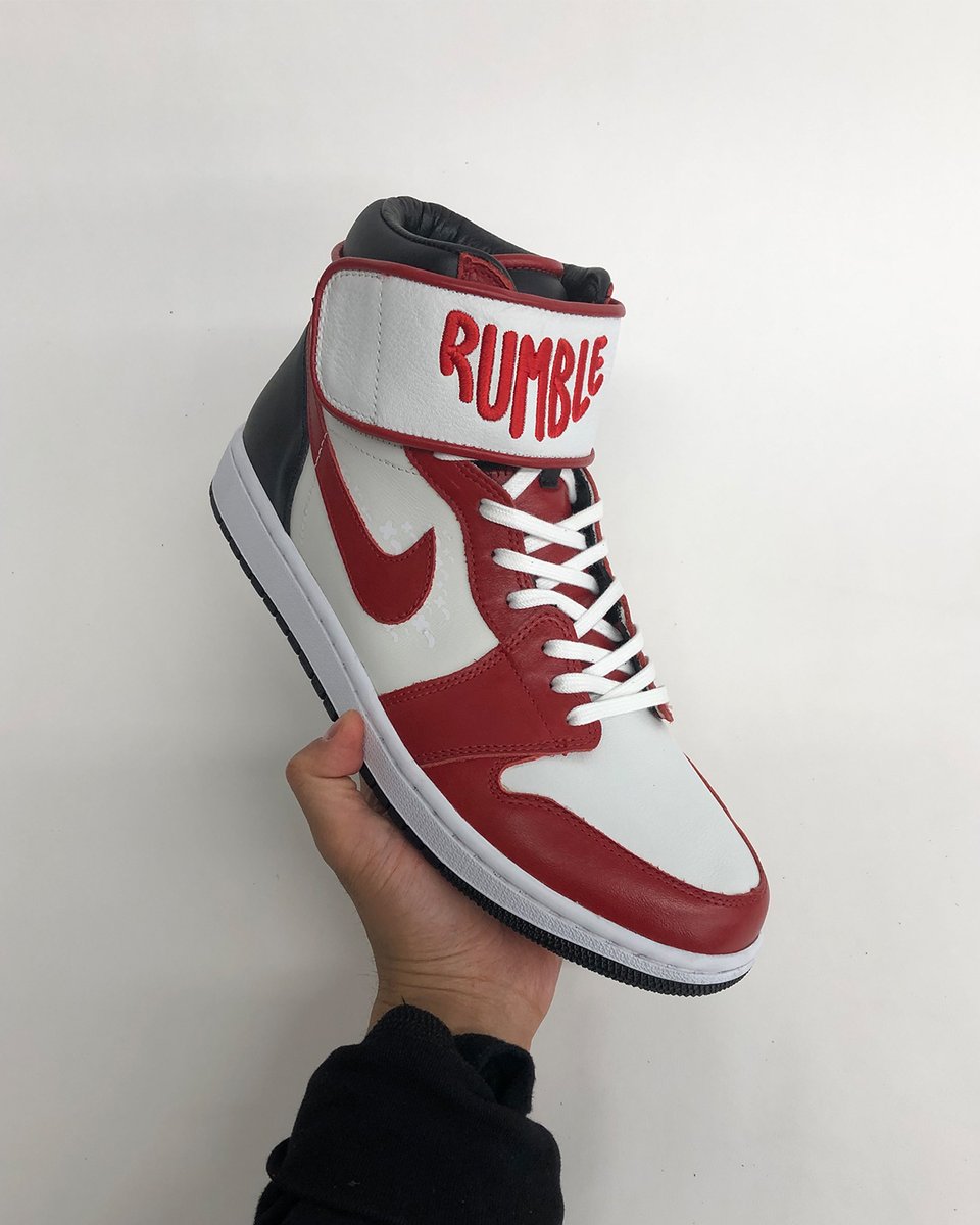 GarrixonStudio's tweet photo. From the sample vault. When @rumble came to town, they tapped us to create a custom Jordan 1. Only a few pairs made in the world - one of which was put on display at an NYC studio. #GarrixonCreates #SneakerDesign #CustomSneakers https://t.co/Y0L6ooKABm