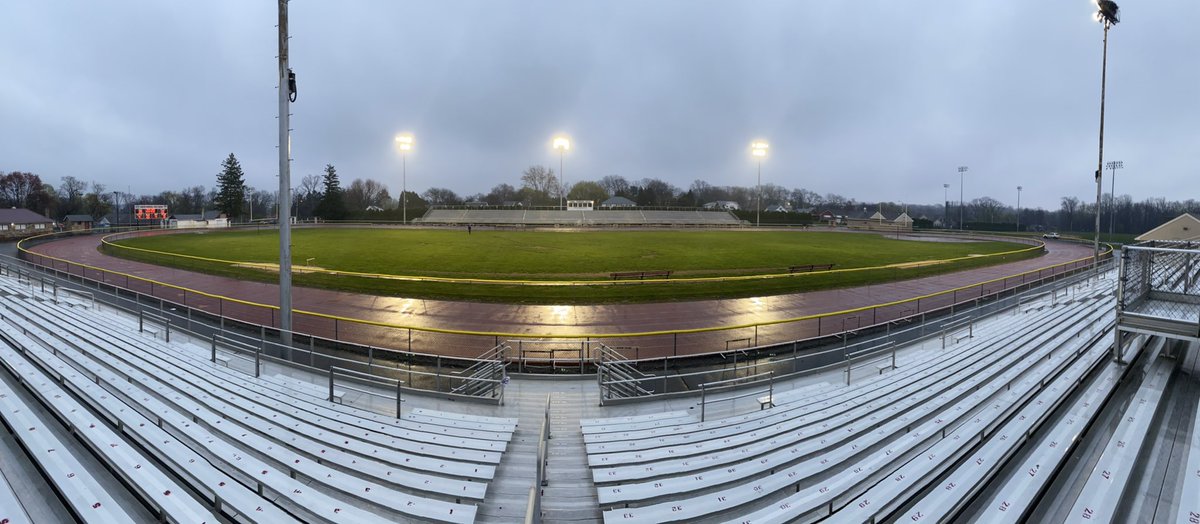 SlaterAthletics's tweet photo. Friday Night Lights 

⚒ Wish this stadium was full with our fans, students, and student-athletes. 
@PIAADistrictXI @SlaterAthletics @Colonial_League #PIAAtogether https://t.co/uJVhvoa6GG