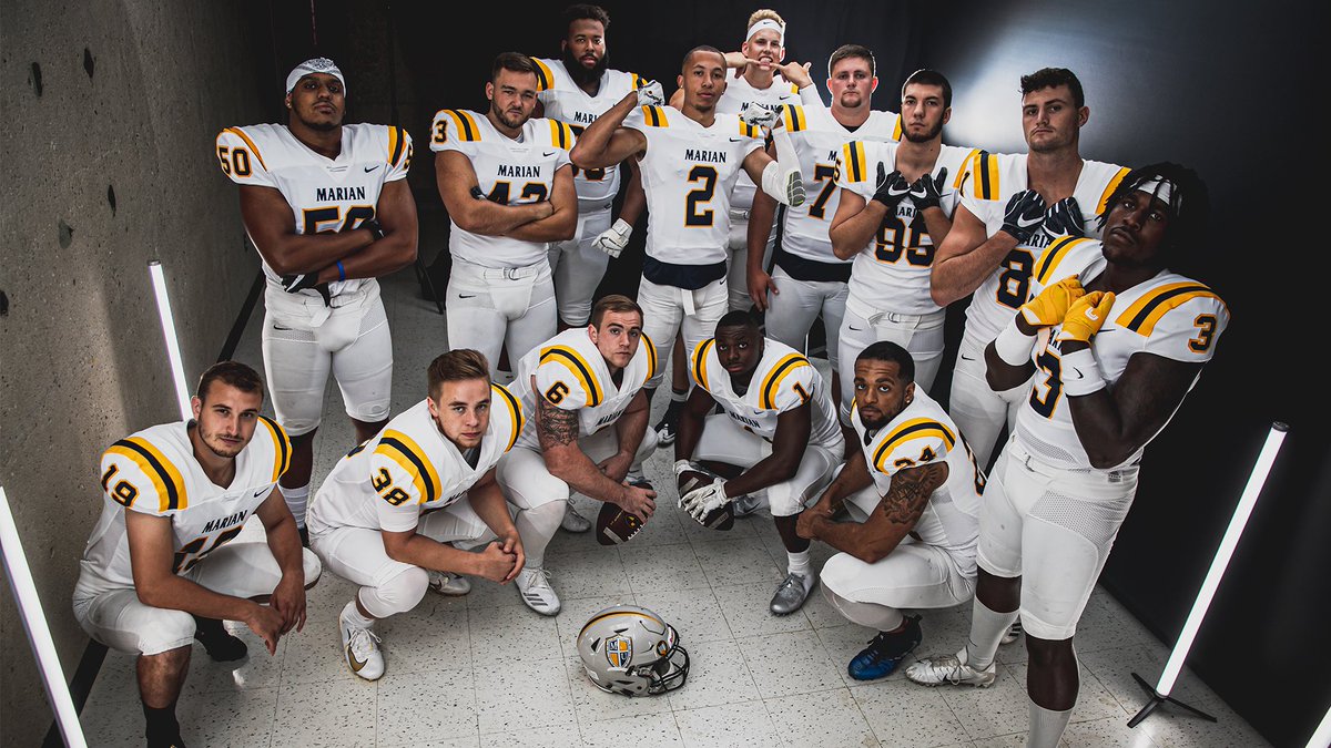 MarianUFootball's tweet photo. Thank You Seniors! #BeAKnight https://t.co/ORdR78JUOh