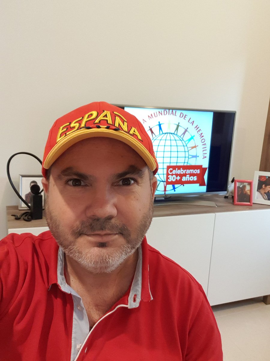JuanCarlosHSosa's tweet photo. 👉📸🔴 Me uno al #RETOPRENDAROJA para conmemorar y visibilizar el Día Mundial de Hemofilia el 17 de abril👏. Felicitar a las Asociaciones de Canarias @AHETE_ y la Aa de Las Palmas, así como @fedhemo por su gran trabajo. https://t.co/ZglHUuDm0R