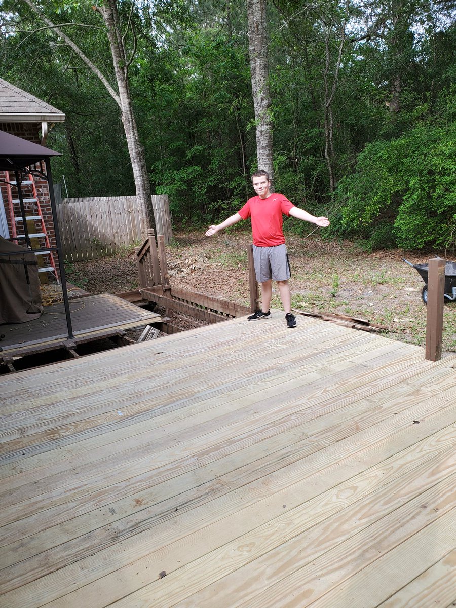 huffman_dave's tweet photo. My son is typically not a "hands on" kind of kid, he's much more of a thinker. However, during our deck project, he's been killing it! I have students I've taught for 2 years that still can't drive a screw without stripping some and he hasn't once! #prouddad #HFTFS https://t.co/2Z3rlOmRQ5