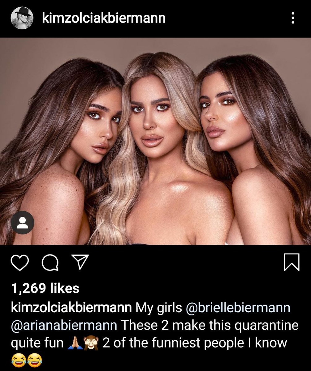 Trailerpark_PI's tweet image. Comments on this IG post are hysterical: delusional people living under rocks mixed with bots. Someone said they look like white Kardashians. 🥴😆
Another Wig #scam to sell shitty products. #wedidntwakeuplikethis #fakeaf #kabcosmetics #kimzolciak