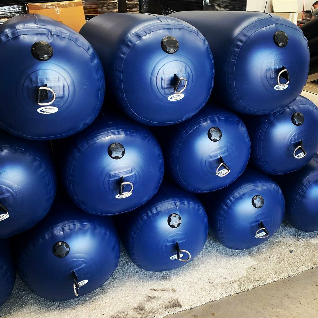 Fendequip's tweet photo. Set of NAVY blue maxiStow inflatable fenders ready for packing down and dispatch... Available in #HYPALON #PU and #HDPVC #inflatableFenders #yachtFenders #mooringFenders #superYachtFenders #HYPALONfenders #PUfenders #HDPVCfenders #boatFenders
.
. https://t.co/TkAQVuGGIC https://t.co/BZLzhJbQBh