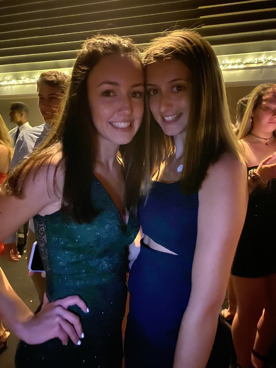 _KatieCorcoran's tweet photo. Throwback to junior hoco w/ @lilahdelbou for #fancyfriday @FHSPeerLeaders #FHSVSW https://t.co/mFSrM5R6Om
