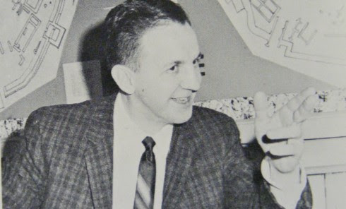 IgnatiusChicago's tweet photo. In Memoriam - Frank Raispis '45. Born May 1, 1927. Died April 16, 2020. https://t.co/7jwU3W1usv https://t.co/lA95EbWSjZ