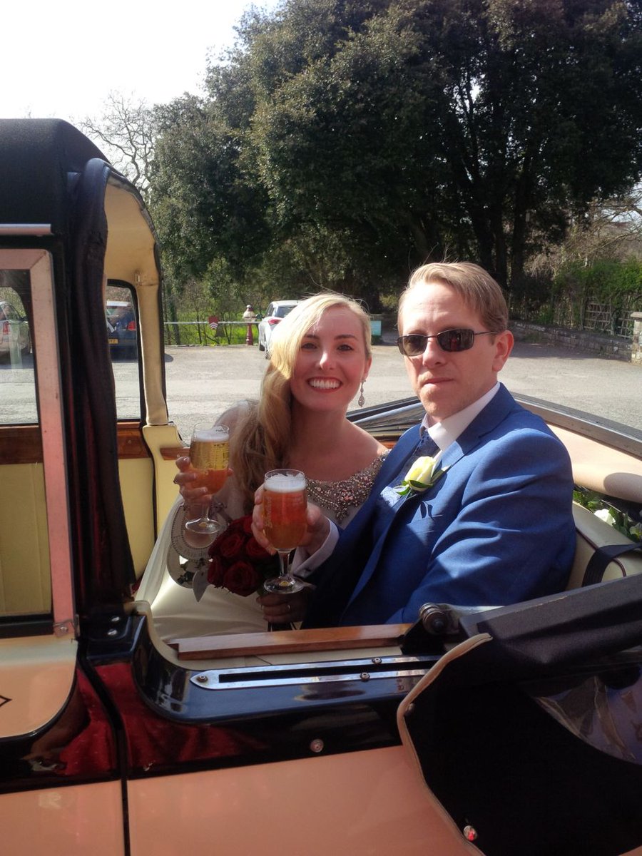JeffB321's tweet photo. Happy Anniversary Alex and Kelly  - Five years ago today! https://t.co/bnu0Rvot9K