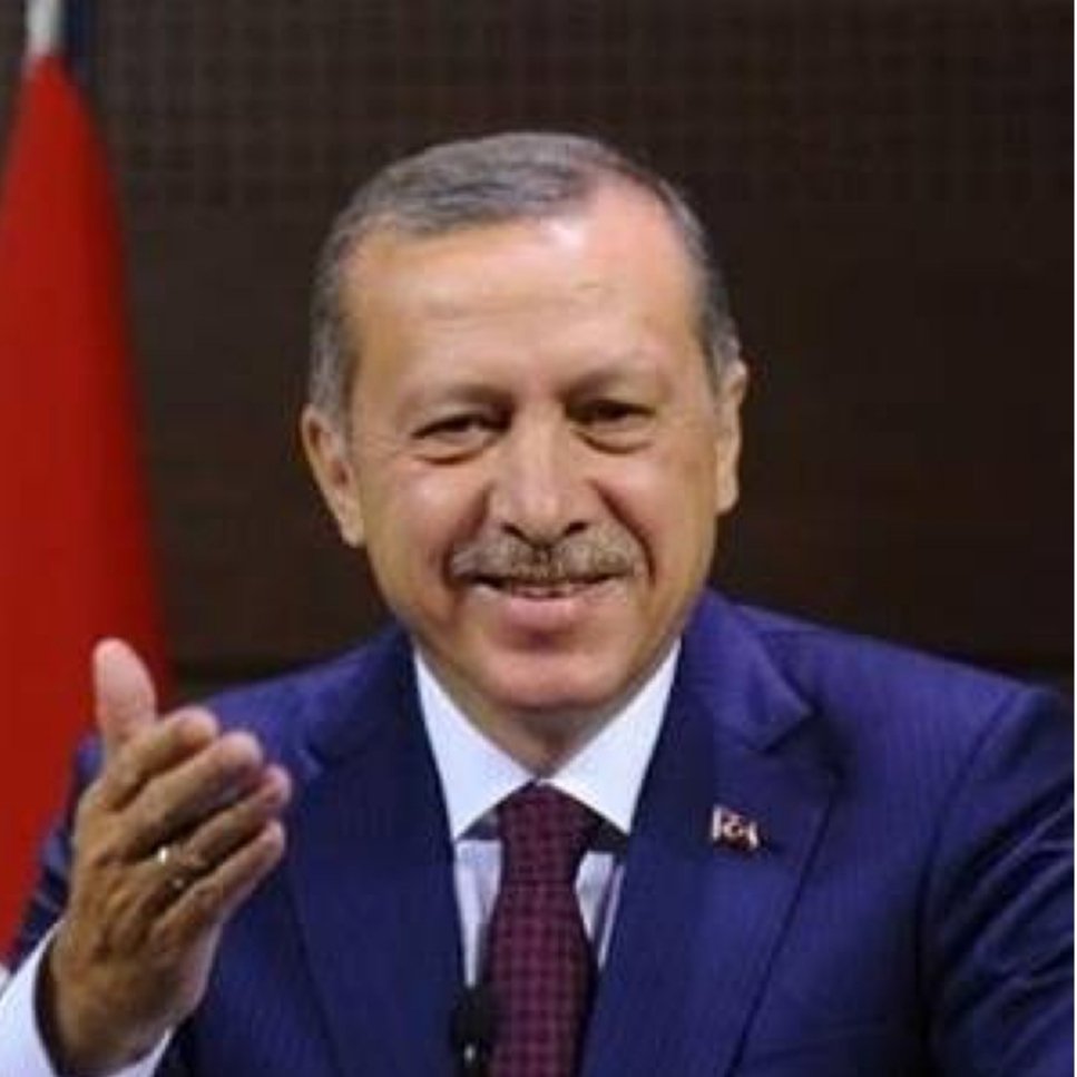 debuffer on Twitter: "Ben Erdoğan'ı en çok gülerken seviyorum.. #GeceninErdoğanFotoğrafı https://t.co/zdfwE8RjDu" / Twitter