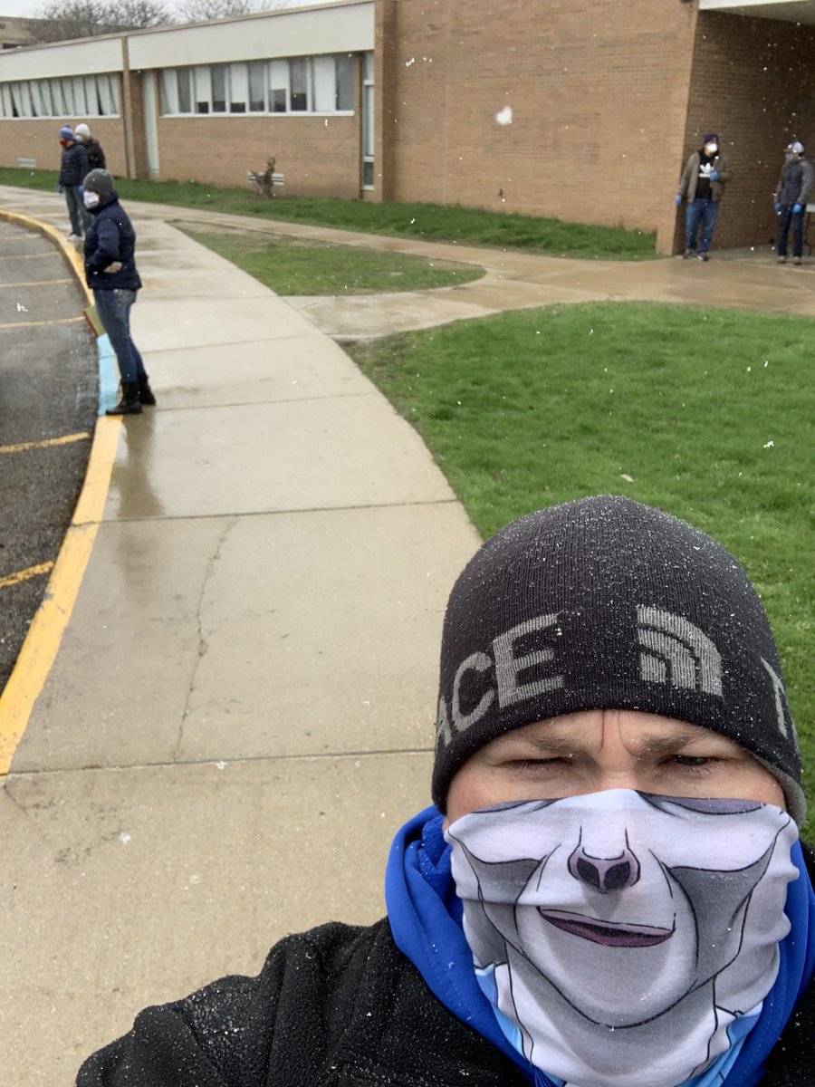 Piercefield_III's tweet photo. 244 AT-Home Packets picked up today at IMS! We will have packet pickup again Monday from 3-6pm.  #Togetherwewill!    Very thankful for our volunteers who braved the elements today. https://t.co/HjW8iIW2xA
