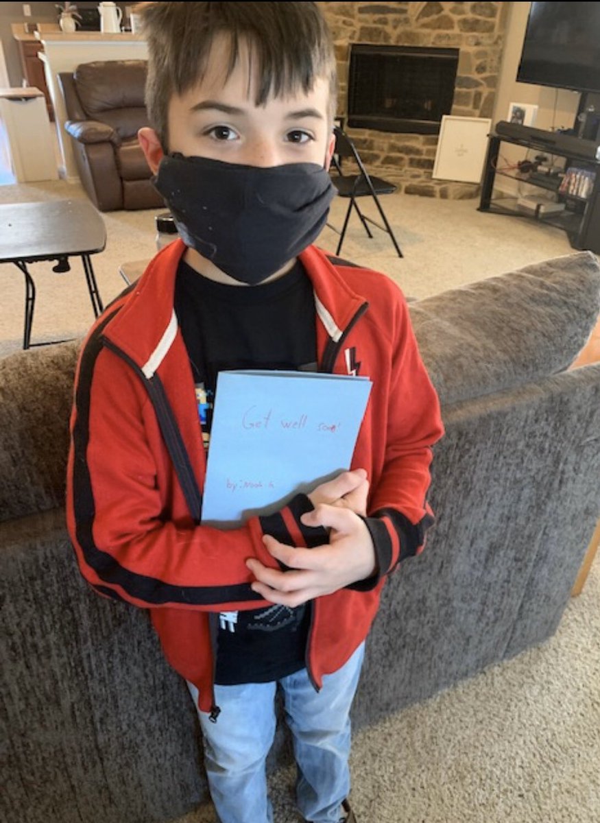 Oak Woods 4th graders rallied together (from a distance) and made over 165 cards for the patients at Lake Granbury Medical Center! It is a blessing to see your students serve their community, even during trying times. ❤️KINDNESS IS TIMELESS! #oakwoodsschool #GISDserves