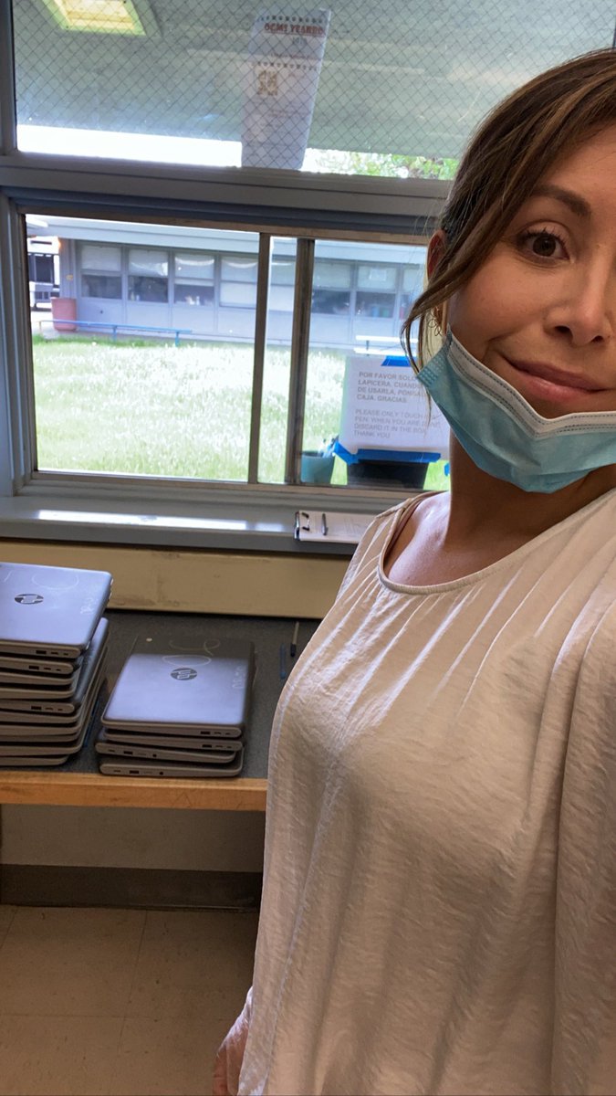 Ms_ArianaH's tweet photo. About 80 more chromebooks went home today to students! Woohoo!! Individual calls have gone home all week, &amp; we are making sure are student can connect! Go Wildcats!#EquityinAccess #Teamwork @OakGroveMS @MtDiabloUSD https://t.co/wj3p2pZig2