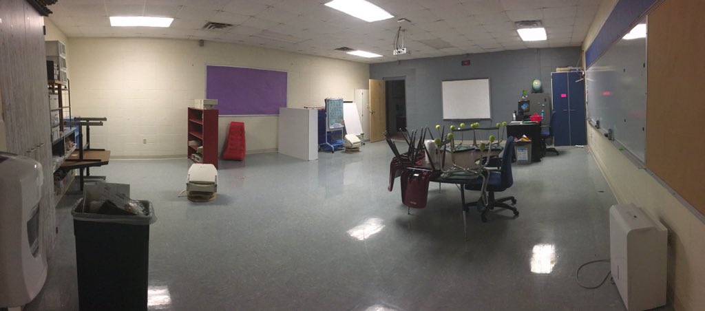 HayleyDLafferty's tweet image. Farewell room #128. You taught me more lessons than I could have ever thought about teaching our students. Much love🖤 #newadventures