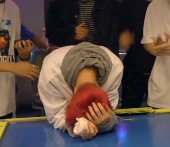 Could literally make a whole thread of taeil looking extra tiny next to Johnny