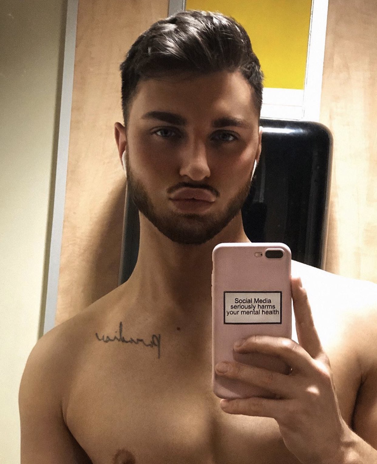 abby on X: "i cannot believe that alex evans scene dude looks like this now  what https://t.co/8fP8x3UcN0" / X