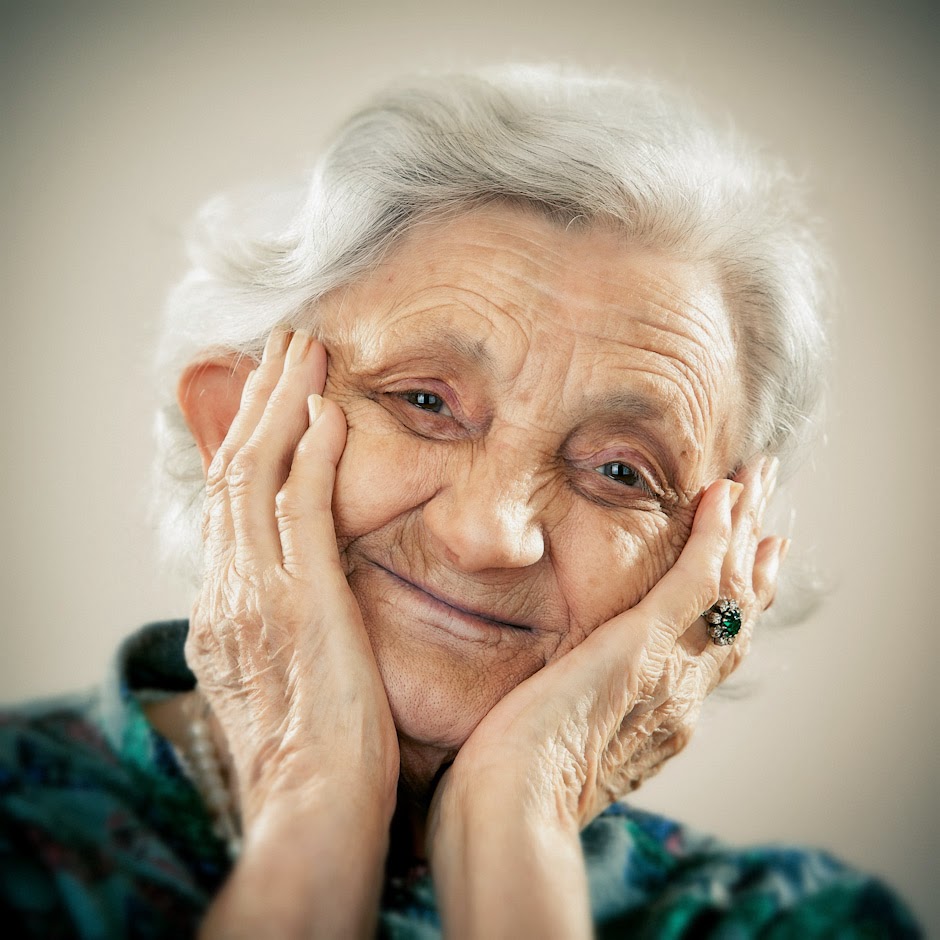 Pugliessino's tweet photo. Una anziana diceva "Senza rughe non potrei sorridere" E ci ha dato il sorriso più bello
È #TempoDi ammirarli a #CasaLettori ⤵️🌙
📷 R Santa Lucia https://t.co/fCKTl1iFt2