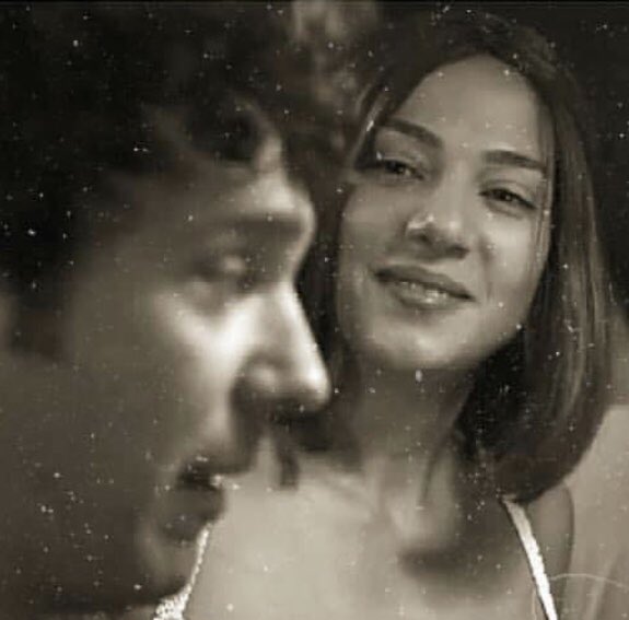 “Gülüşünde bir şey var, hep içime dokunur.”