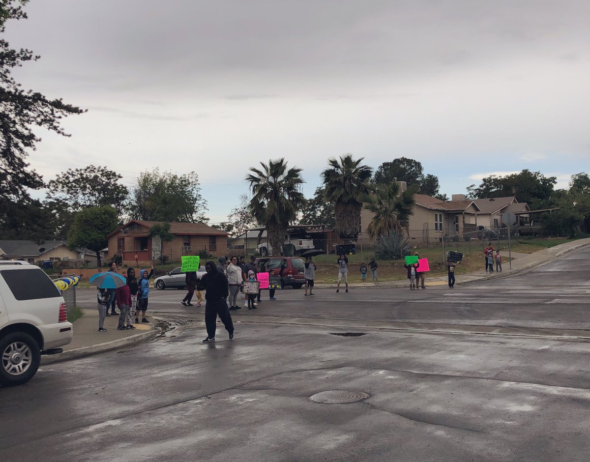 Today was a ❤️ goooood day! I took my little helpers and we participated in our Longfellow Lancer Parade 🚙🚗🚌🚎. We drove by family homes honking, 👋🏼 waving, and saw so many 😀 smiling faces that we all miss so much. #TeamBCSD #LancerPride 💛💙