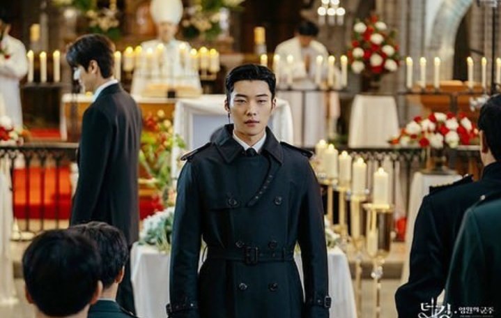 Король: вечный монарх сериал 2020. Король вечный монарх дорама постер. Монарх с субтитрами. Ким го ын и ли мин хо дорама. Король вечный монарх дорама кадры.