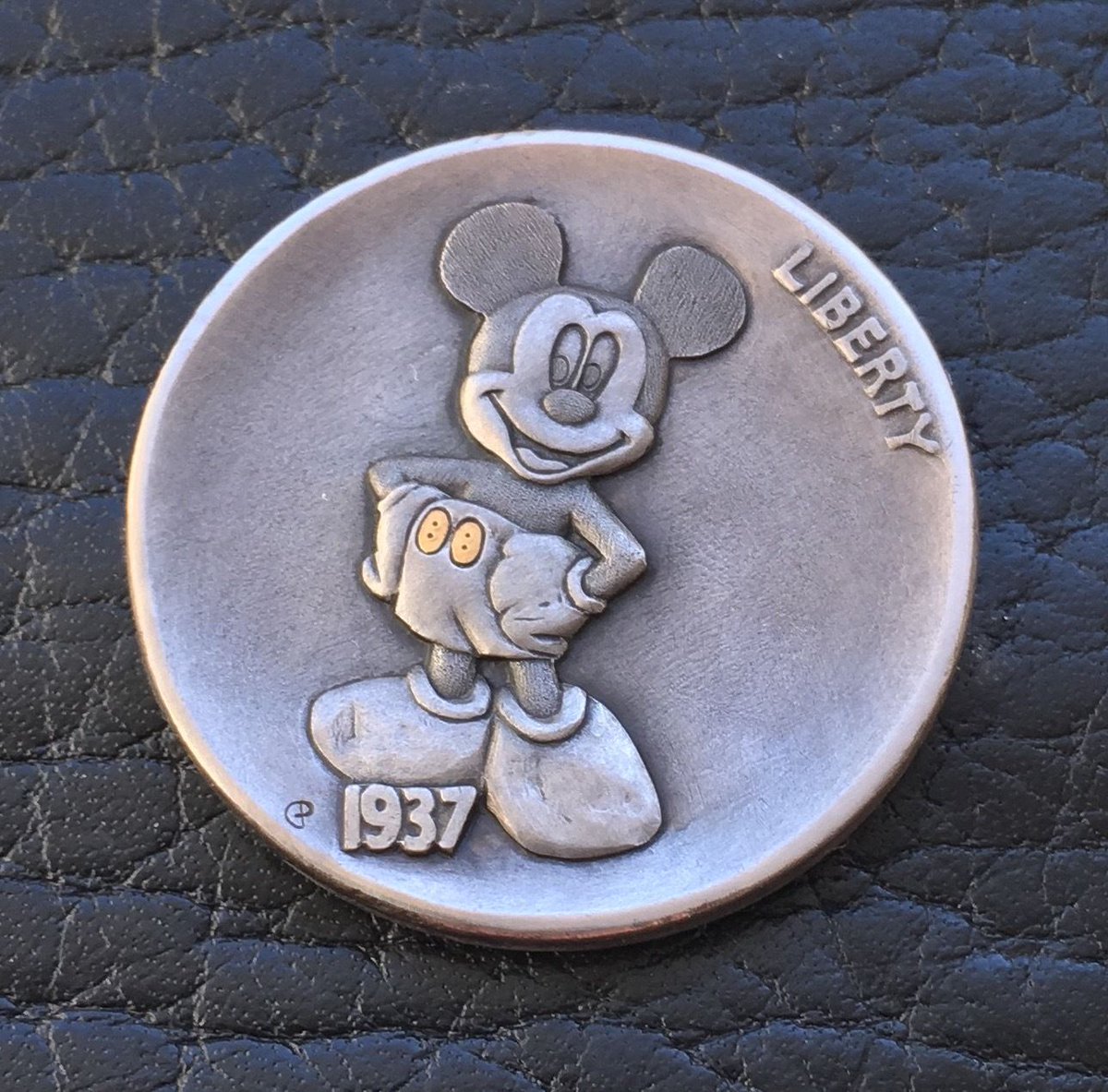 Hobo_Nickel_Soc's tweet photo. #OTD 4/18/1983 #Disney Channel begins broadcasting with #GoodMorningMickey  #HoboNickel #CoinArt #CoinCarving by @gediminaspalsis https://t.co/jS0TWSV1GW
