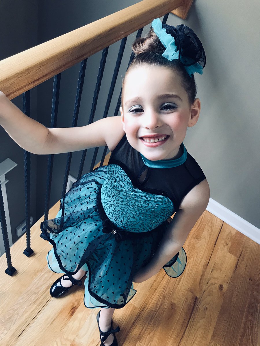 jaciturner_22's tweet photo. It’s very sad that we won’t get to see the recital she’s been working on all school year, but she was a good sport about putting her outfit on for me so I could at least get a few pics! 💃🏼 #ourtinydancer #cuteasabutton https://t.co/BQZfMHFPB9
