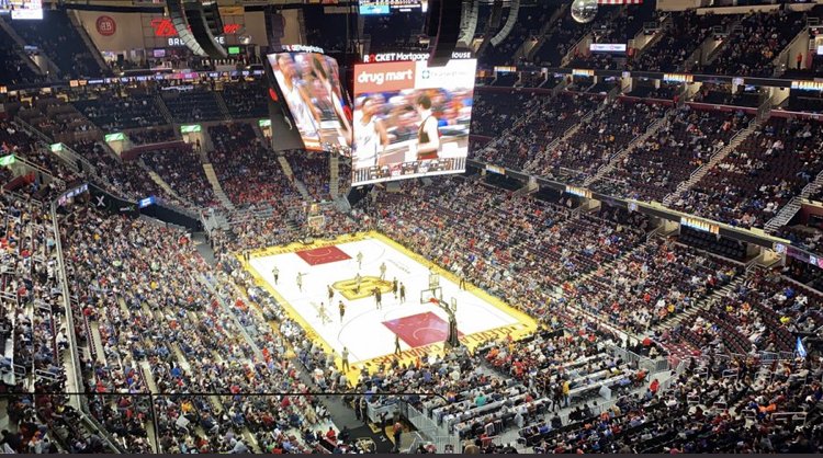 inc_motownhttps's tweet image. Enjoyed Our First Cleveland Game Courtesy Of Cole Heeg.