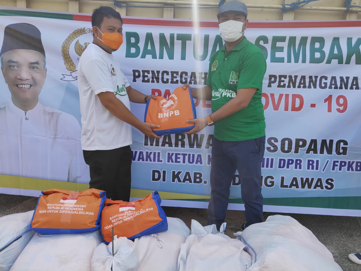 Marwan_Dasopang's tweet photo. #PadangLawas
Bantuan 1000 Paket Sembako @BNPB_Indonesia Dimuai dari Kabupaten Mandailing Natal.
@cakimiNOW @EmHasanuddin @FraksiPKB @DPP_PKB @CucunA44 @KangFathanNow
#LawanCoronaVirus #Bekerjasama #GotongRoyong #IndonesiaSehat #Sumut2 #Komisi8 #DaruratCovid19 https://t.co/7w1n3NMvl3