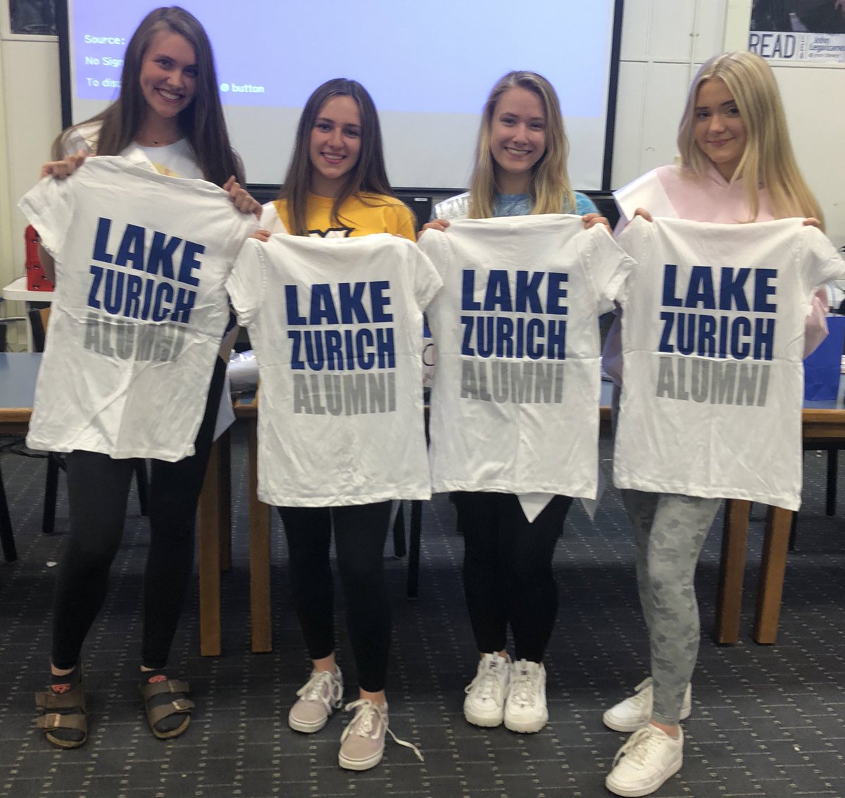 LZVDT's tweet image. It’s been an amazing four years for our seniors💙 #ClassOf2020strong