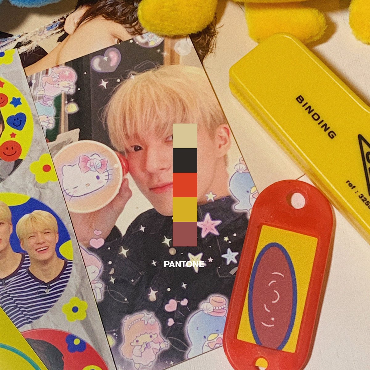 pumpkinm0od's tweet photo. แอพ pantone เวลาแชร์รูปน่ารักมากเลยมีหลายแบบด้วย ใจเจ่บ ๆ (´ ˙○˙ `) https://t.co/FBImE9vVuv