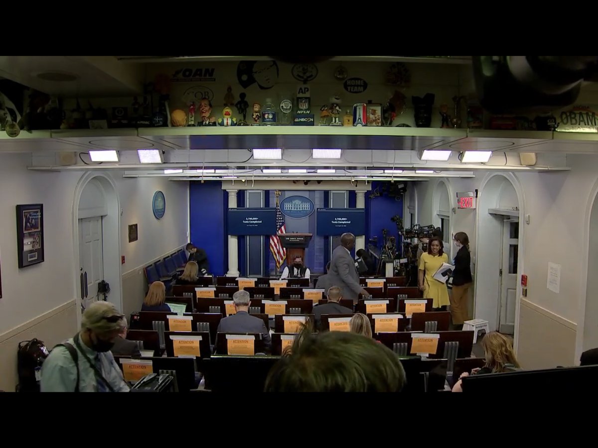 friendof_His's tweet image. We enjoy the Whitehouse COVID-19 briefings- especially the q&amp;amp;a between the President &amp;amp; the press!

At the end of today's briefing, the camera stopped on this shot. If you go full screen on it &amp;amp; zoom in, yo'll enjoy seeing the stuff above the ceiling! #UnexpectedFun