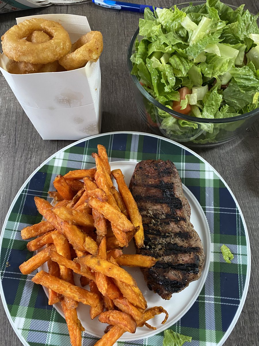 's tweet image. #Wimpys ! #Cheers 🍹