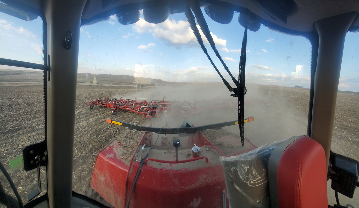 TylerCarlson15's tweet photo. And so it begins for us in #NEIowa #Plant20 #seedbed https://t.co/7jM38f6Erx