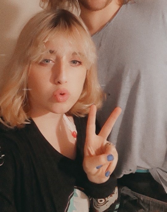 Please,,, spare vibes ? 🤧🤲 