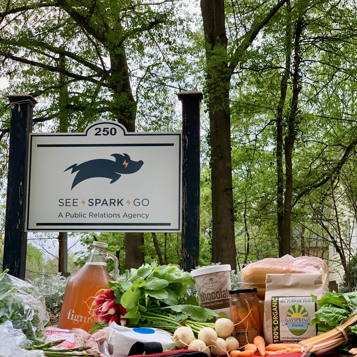 seesparkgo's tweet image. Our greatest joy is telling the best stories in the world. ⚡Thank you, @AthensFarmersMkt.