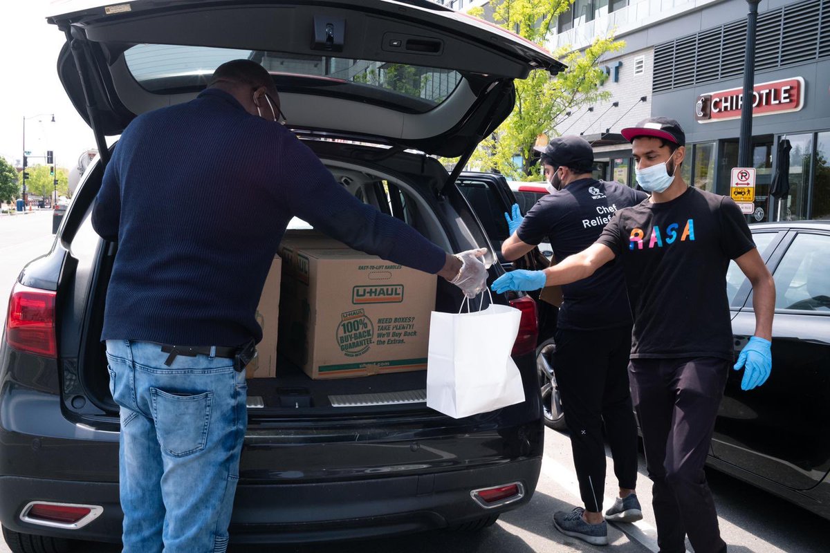 WCKitchen's tweet image. Big News! 📣 WCK is committing to purchase 1 million meals from small, local restaurants — bringing them back (safely) to do what they love. WCK will then deliver those meals with partners to families, seniors, healthcare workers &amp;amp; more #ChefsForAmerica 👉 wck.org/chefsforamerica