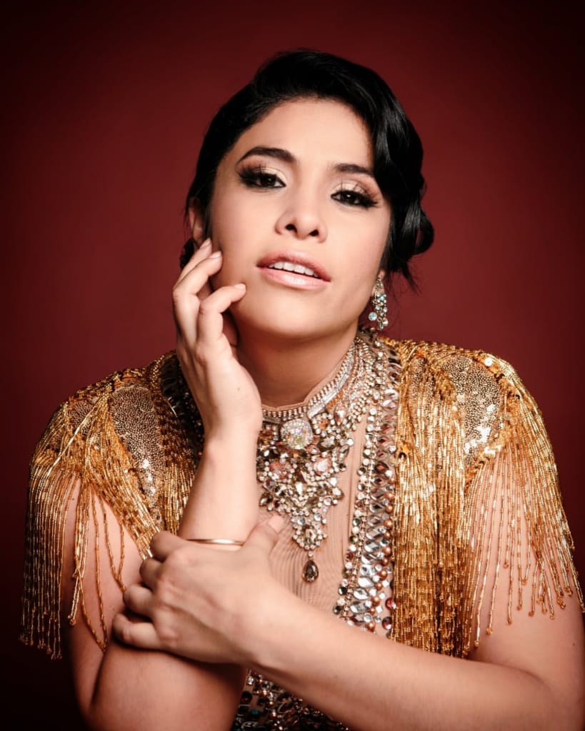 DanielaMerinoFa's tweet photo. Uneteeeee al #DejenmeSiEstoyLlorando https://t.co/xlFNJojNHV