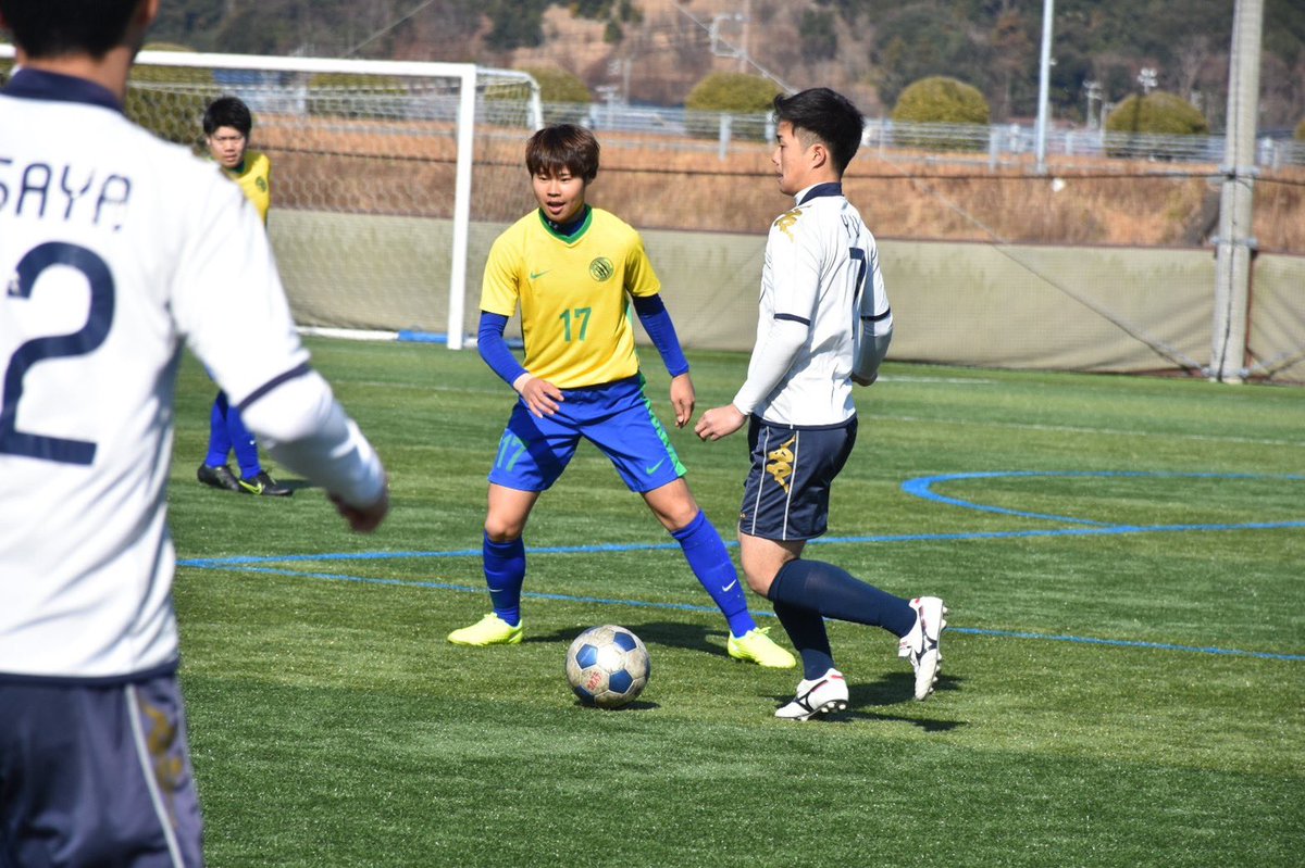 Luceat2012's tweet photo. 【選手紹介】
#7  大杉優
ポジション : FW
安定感のある下半身とどんな相手にも倒されない驚異の体幹を活かしたドリブルで相手を翻弄する。
福岡で生まれ、アゼルバイジャン、ロシア、大分で育ったという特殊な経歴の持ち主。🇯🇵🇦🇿🇷🇺
お酒が苦手なため飲み会でも本当はジンジャーエールが飲みたいらしい https://t.co/kDYgxT4K7i