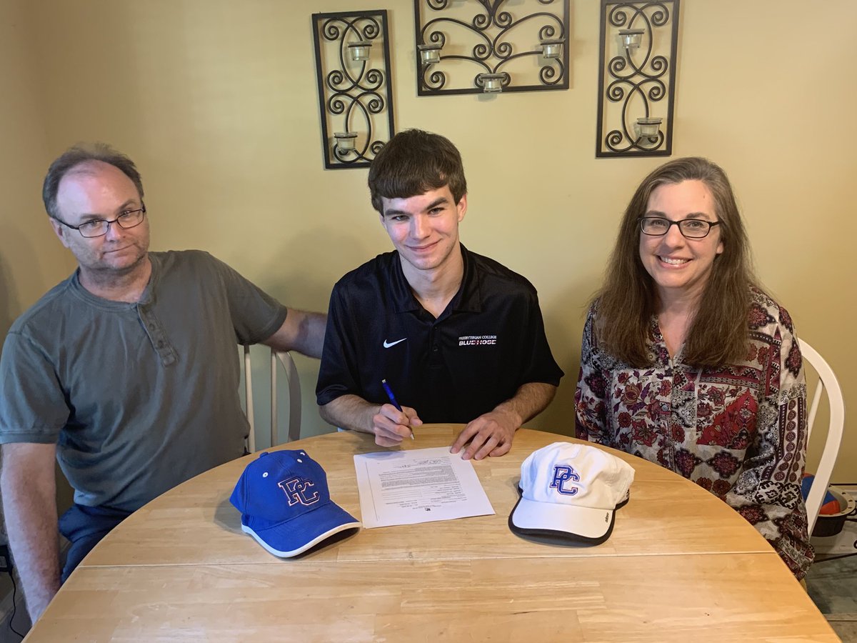 kimbevjohnson's tweet photo. Covid19 has changed so much of his senior year, but we wanted to share this moment with his fellow LHS Wildcat team.   Decision made- PC here we come!  Thank you coaches!    We hope to see you all soon.   Always a wildcat! ❤️2020 Strong! https://t.co/whWPc5baBt