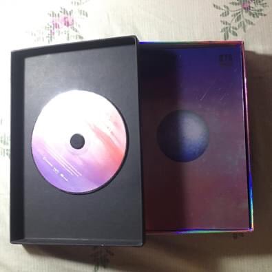 _jixurous's tweet photo. BTS World Album
Opened but not used
With a few scratches
Bought in Chingu Dachi, BF Paranaque
- With Complete Photocards
SF will be shouldered by the buyer
ONLY COST ₱1,100! https://t.co/z8UlluWN0U