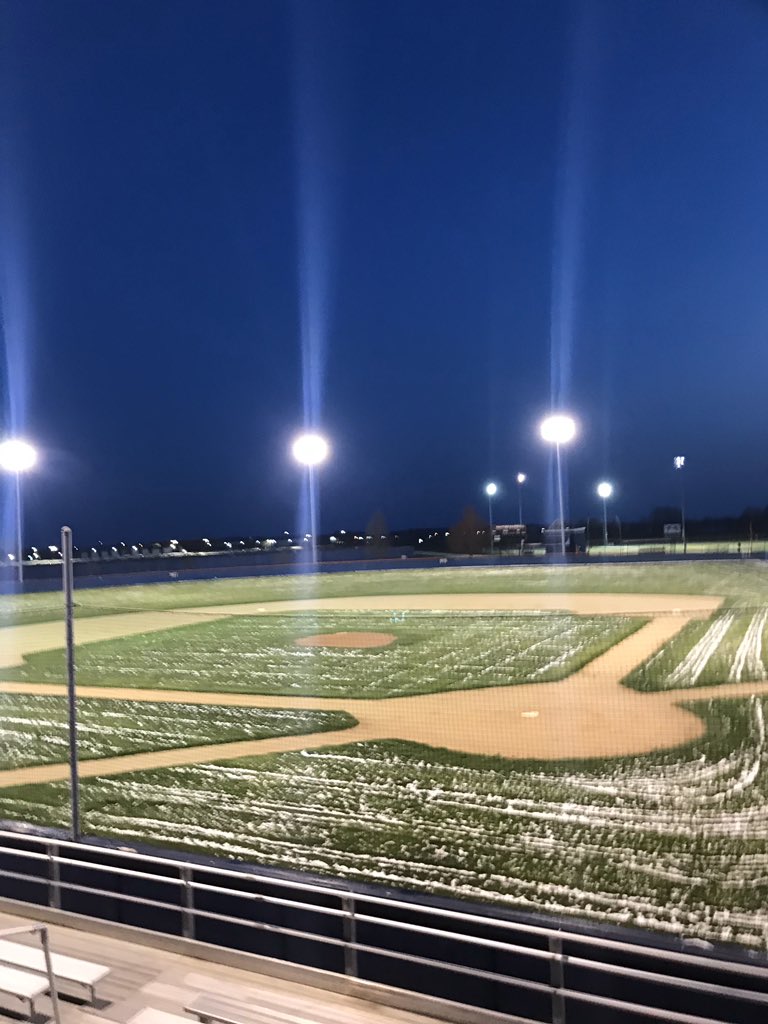 Wish we were playing, but the lights are not on for playing purposes on this evening.  Thanks to all of those on the front lines, first responders and for support to our senior class during this very unusual time.  Jackie is ready to host once we can play. Miss being out there...