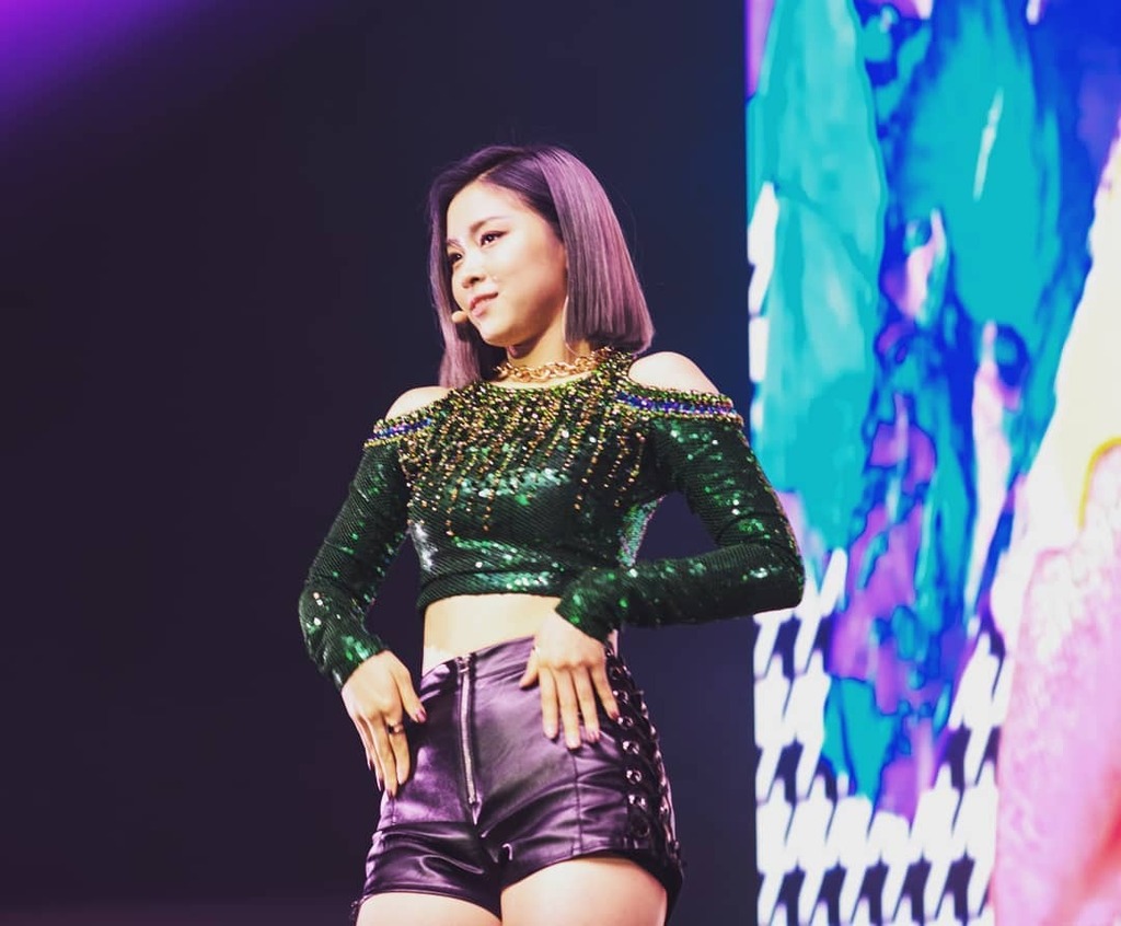 1stthreesongs's tweet photo. Happy Birthday @ryujin__itzy! 📸- @jvincephoto/1stthreesongs

#ryujin performs with @itzy.all.in.us at @reventioncenter on Wednesday January 22, 2020 - Photo for @houstonchron

#1stThreeSongsBirthdays #firstthreesongs #firstthreenoflash #1stthreesongs… https://t.co/pU62AmcoKt https://t.co/MPX2Kg74V4