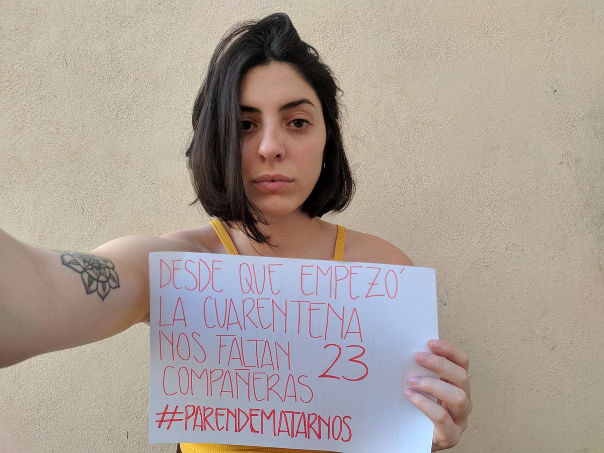 femimedunt's tweet photo. Desde que esta empezó 23 mujeres fueron víctimas de femicidio, sumando un total de 93 amigas, hermanas, madres y compañeras asesinadas a partir del 2020.
Por eso junto con las compañeras de la UNT y del colectivo Ni una menos decimos BASTA de violencia machista y femicidios. https://t.co/SQr1piqkxC