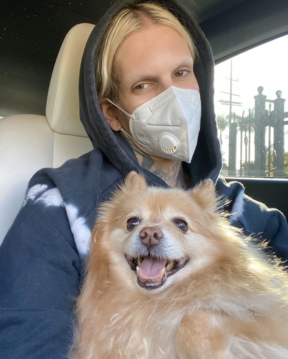 Just picked up Diva & he’s doing amazing! 😍🐕🙏🏻 He’s on some medicine for a week and was so happy to be back in my arms 😭 He has collapsed trachea issues & his coughing flared up the last few days but he’s gonna be fine! Appreciate all the love you guys have sent us today!