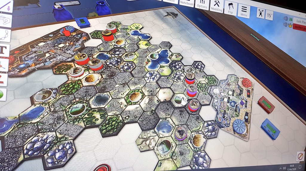 vazkez_javi's tweet photo. Hoy ha sido un dia completo de juegos, primero lo he dado todo explicandole a @LuisFleyPDJ el #Cloudspire mi juego fetiche del año. Luego seguimos con @almedinaramos y @rubendherrero al #AnInfamousTraffic del magnifico Cole Wherle. Gran tarde de viernes. https://t.co/f8DraPO9GV