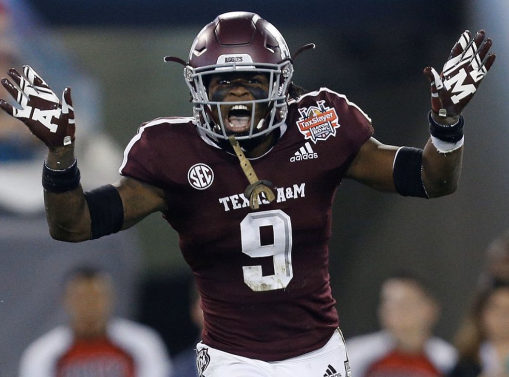 richardyoung239's tweet photo. I Am Extremely Blessed to Receive My 15th offer from Texas A&amp;M University ⚪️🟤 @coachchaney96 @CoachSnacksTAMU https://t.co/wf9DvuptJR