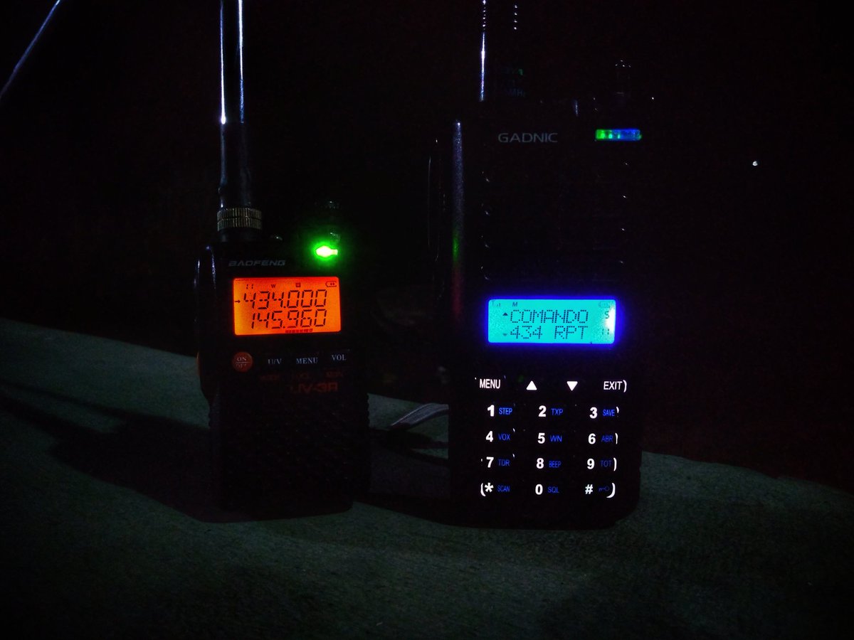 LU3HAU's tweet photo. 18 de Abril Día Mundial del #Radioaficionado, haciendo honor al Día, intentando trabajar Satélites pero muchísimo QRM, ahora Rueda en 434.000 RPT RC Bell Ville, en Frecuencia LU6FHO, LU4FGA y LW9HEL
#CqSatelite #UV3RMKII 2watts #HandyProGadnic #AntenaExtensible #LU3HAU 🛰️📡 https://t.co/d54AYnDoQZ