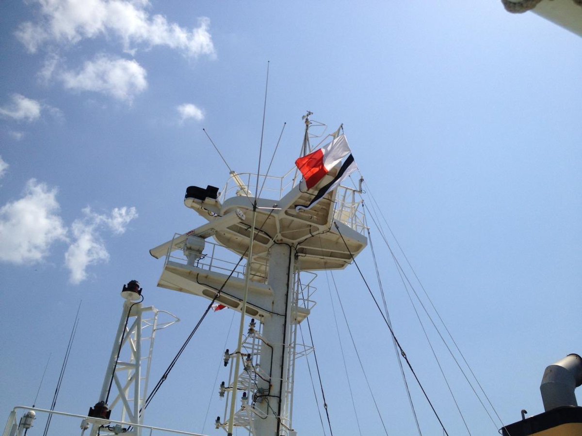 feuilletraul's tweet photo. M/V ASTAKOS loaded with rock phosphate from Casablanca Marruecos 🇲🇦 to Mexico’s 🇲🇽 Lázaro Cárdenas . Safely transits the Panama Canal . Command Capt Raul Feuillet.@canalpilots @canaldepanama @PanCanalMasons https://t.co/z0cXBvEBtd