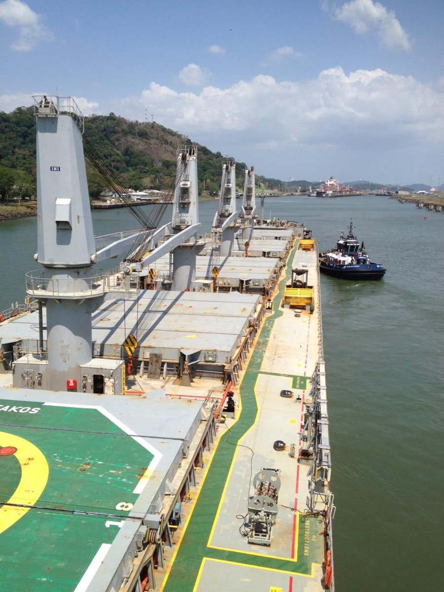 feuilletraul's tweet photo. M/V ASTAKOS loaded with rock phosphate from Casablanca Marruecos 🇲🇦 to Mexico’s 🇲🇽 Lázaro Cárdenas . Safely transits the Panama Canal . Command Capt Raul Feuillet.@canalpilots @canaldepanama @PanCanalMasons https://t.co/z0cXBvEBtd