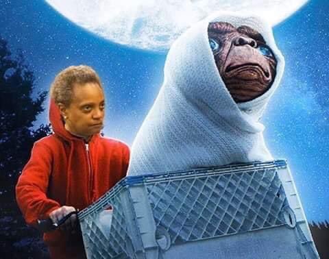 BenfordForIL's tweet photo. @chicagosmayor When I saw you taking ET back home, I knew I wouldn’t stand a chance out here in these streets Auntie Lori... https://t.co/qQfyzwurlF