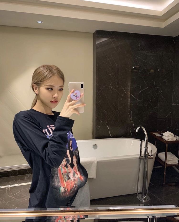 artemissyuu's tweet photo. Entah tapi aku lemes tanpa gudmorningmu. asik. https://t.co/F52gRc0UTV