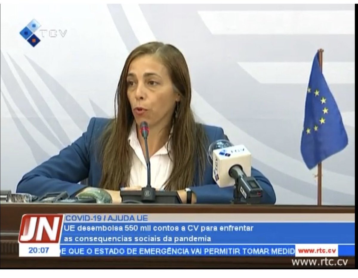 sms_eur's tweet photo. EU acts fast &amp; strong in support of #CaboVerde fight #COVID19 €5million to the most vulnerable: minimum income for families in poverty+special subsidies for informal jobs lost+food assistance to families in need+care for elderly&amp;dependent persons #NuStaDjuntu #EUsolidarity #EUCV https://t.co/HZIqJ2z5mF